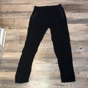 Loose pants